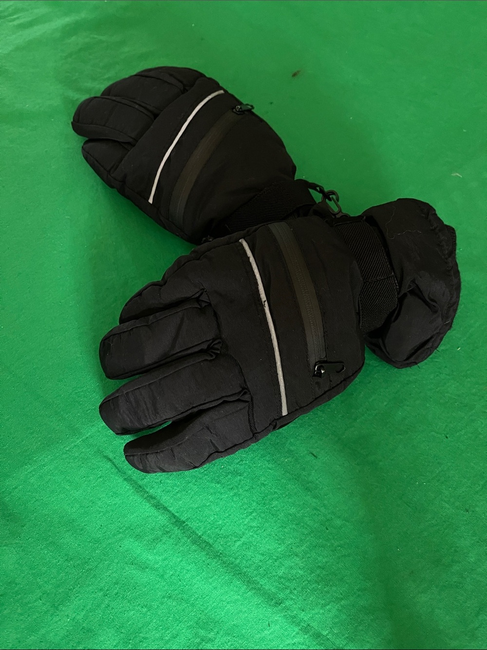Men's Black Thermal Winter Gloves with Reflective Trim